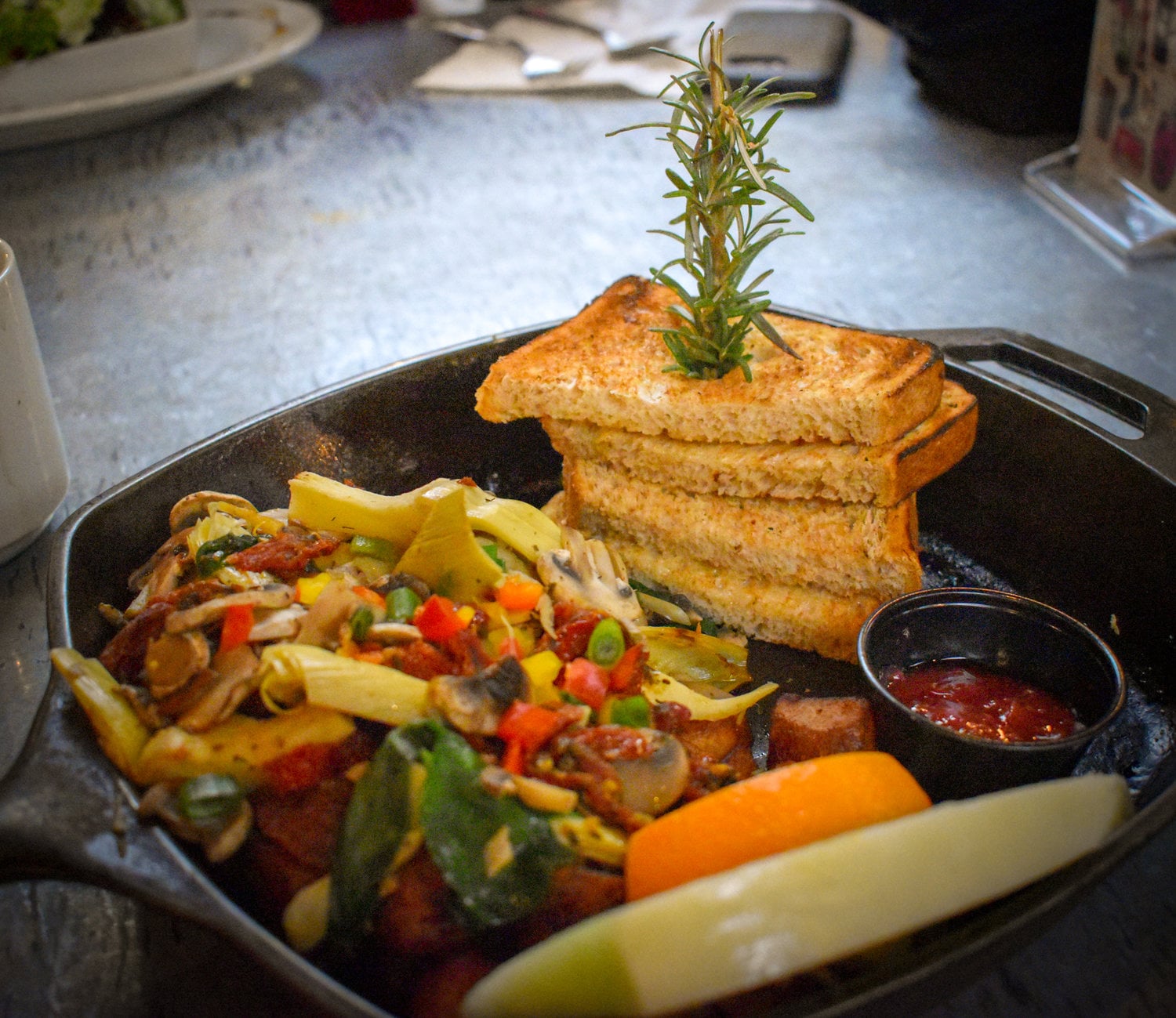 brunch at Hash House A Go Go in las vegas