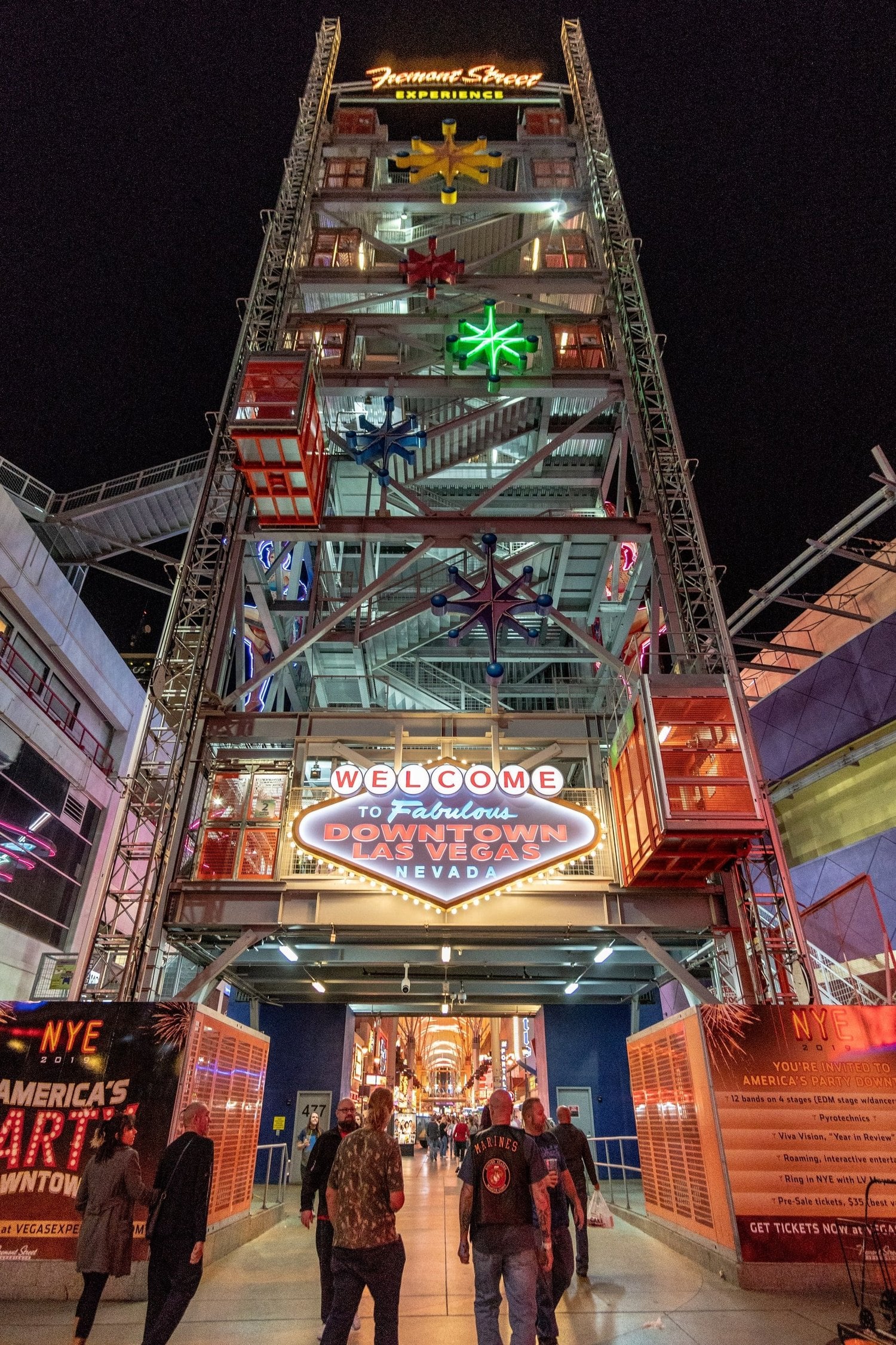 entrance to the fremont street zipline